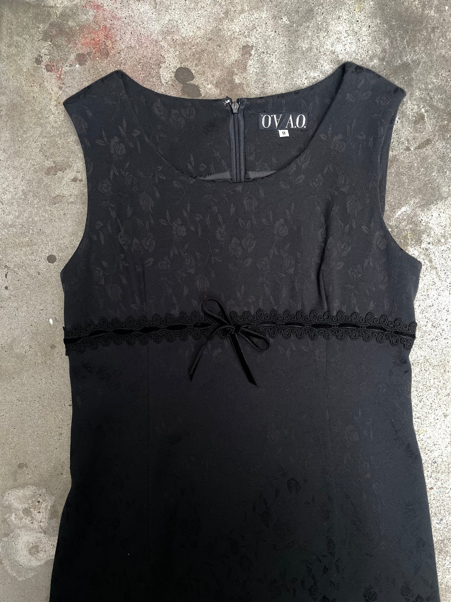 [USED] Cute Black Dress with Velvet Ribbon