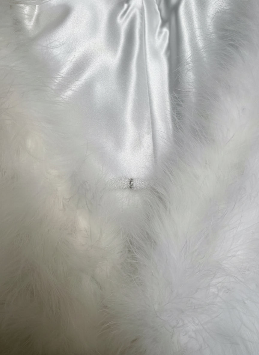 [USED] White feather wrap stole
