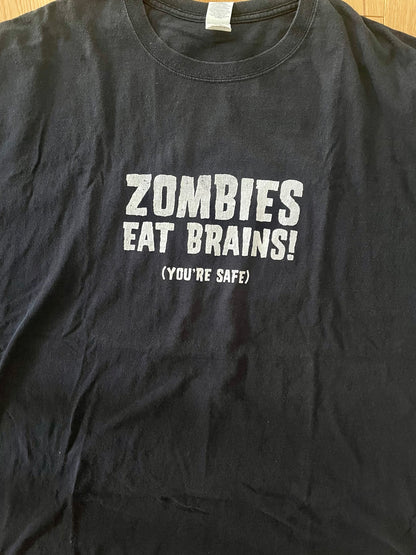 [USED] T-Shirt – ZOMBIES EAT BRAINS!