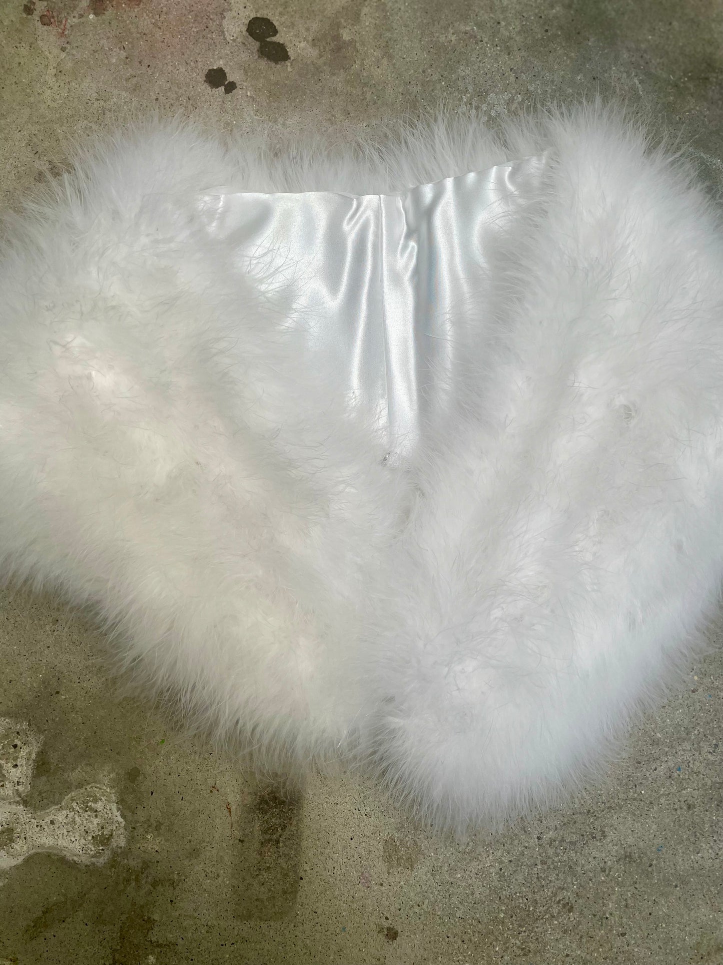 [USED] White feather wrap stole