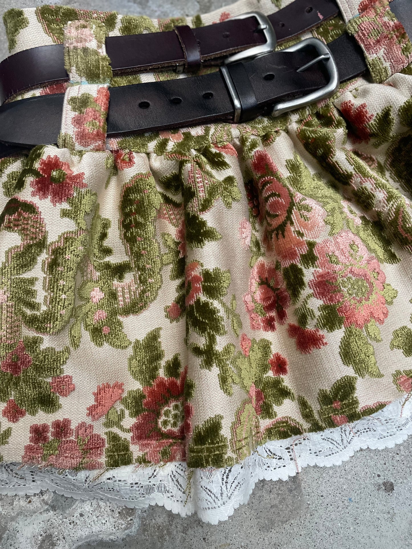 [REMAKE] Mini Skirt with Double Leather Belt