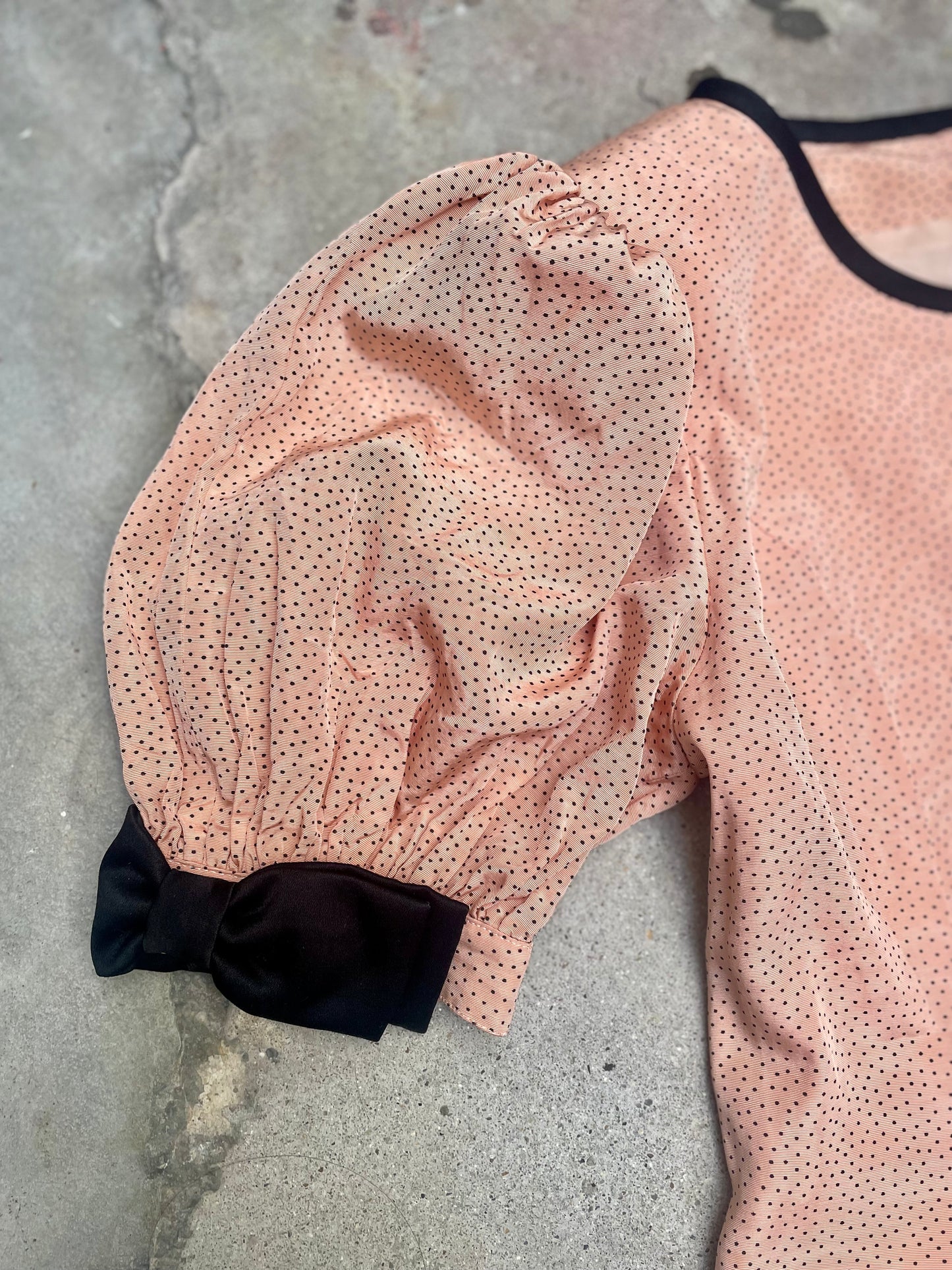 [USED] Pink Bow-sleeved Mini Dress