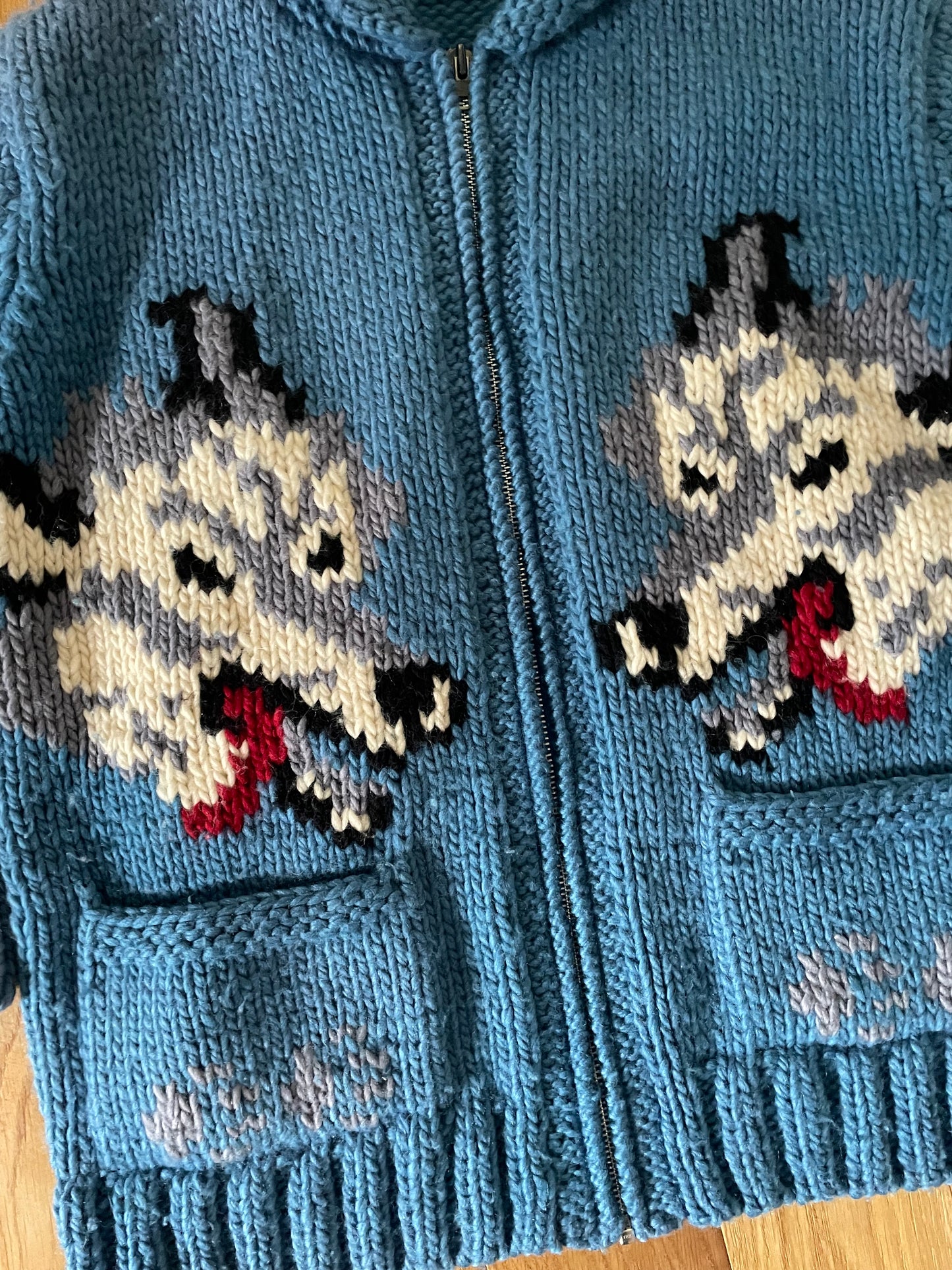 [VINTAGE] Wolf Pattern Cowichan Cardigan