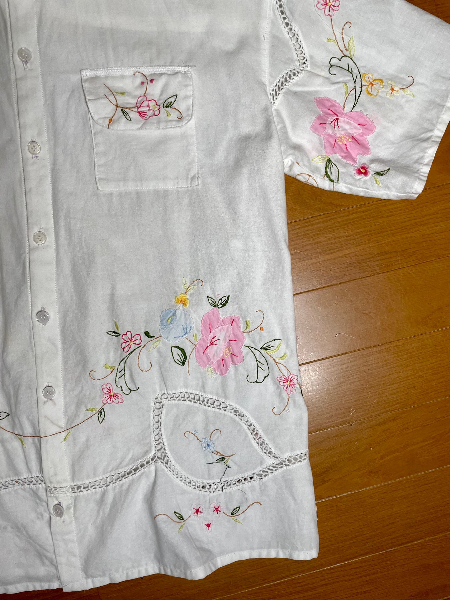 [REMAKE] Vintage Embroidered Tablecloth