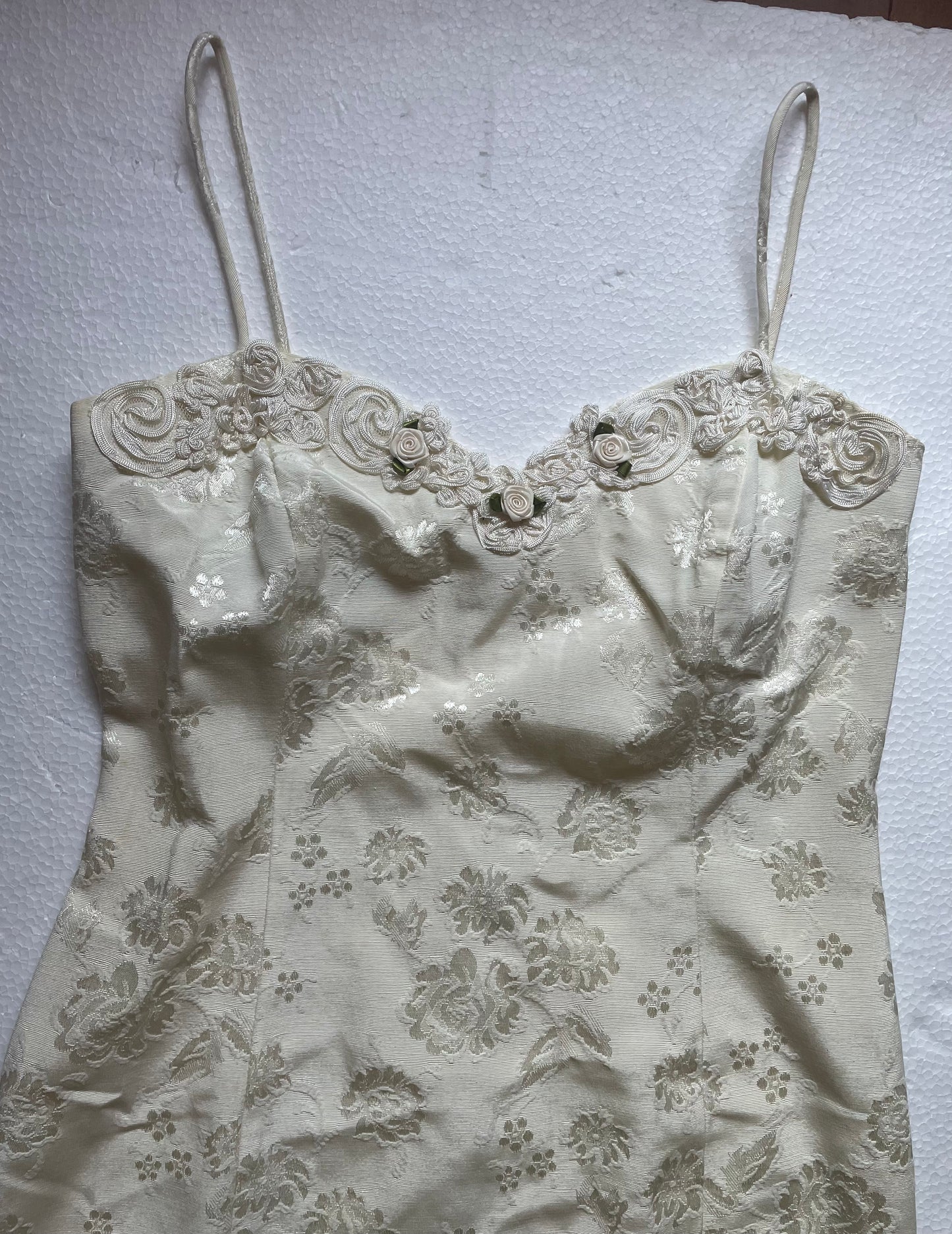 【VINTAGE 】Satin floral white dress